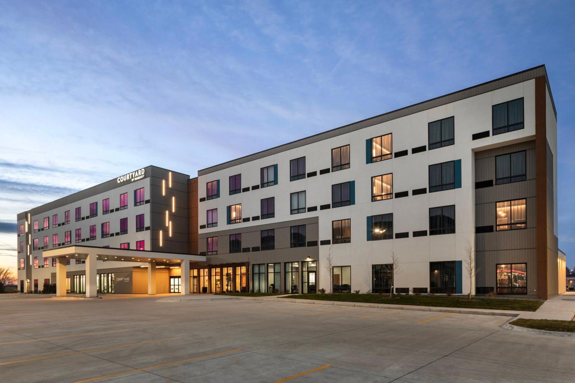 Courtyard By Marriott Bettendorf Dış mekan fotoğraf
