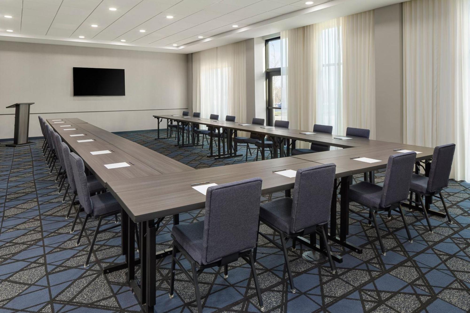 Courtyard By Marriott Bettendorf Dış mekan fotoğraf