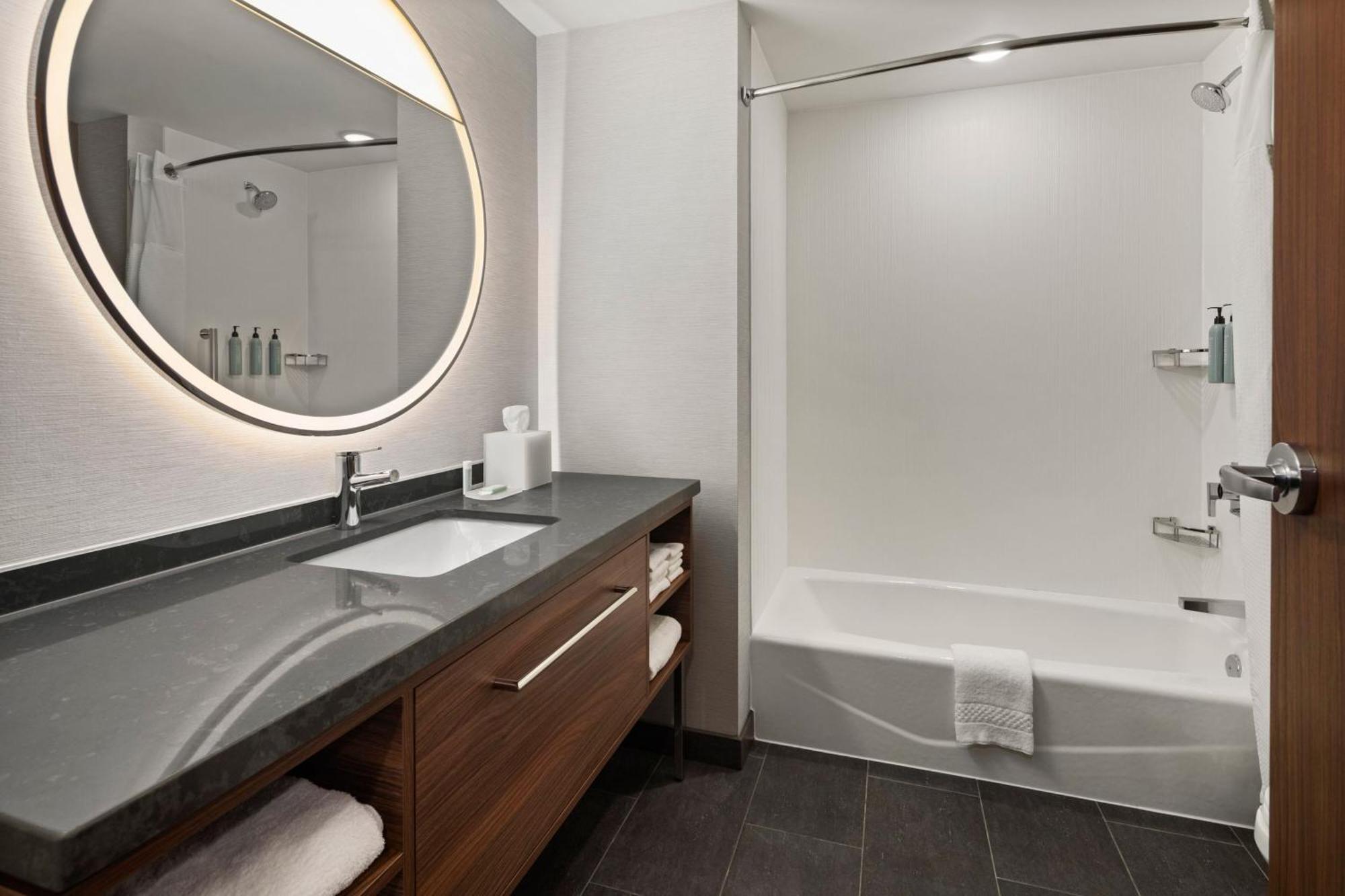 Courtyard By Marriott Bettendorf Dış mekan fotoğraf