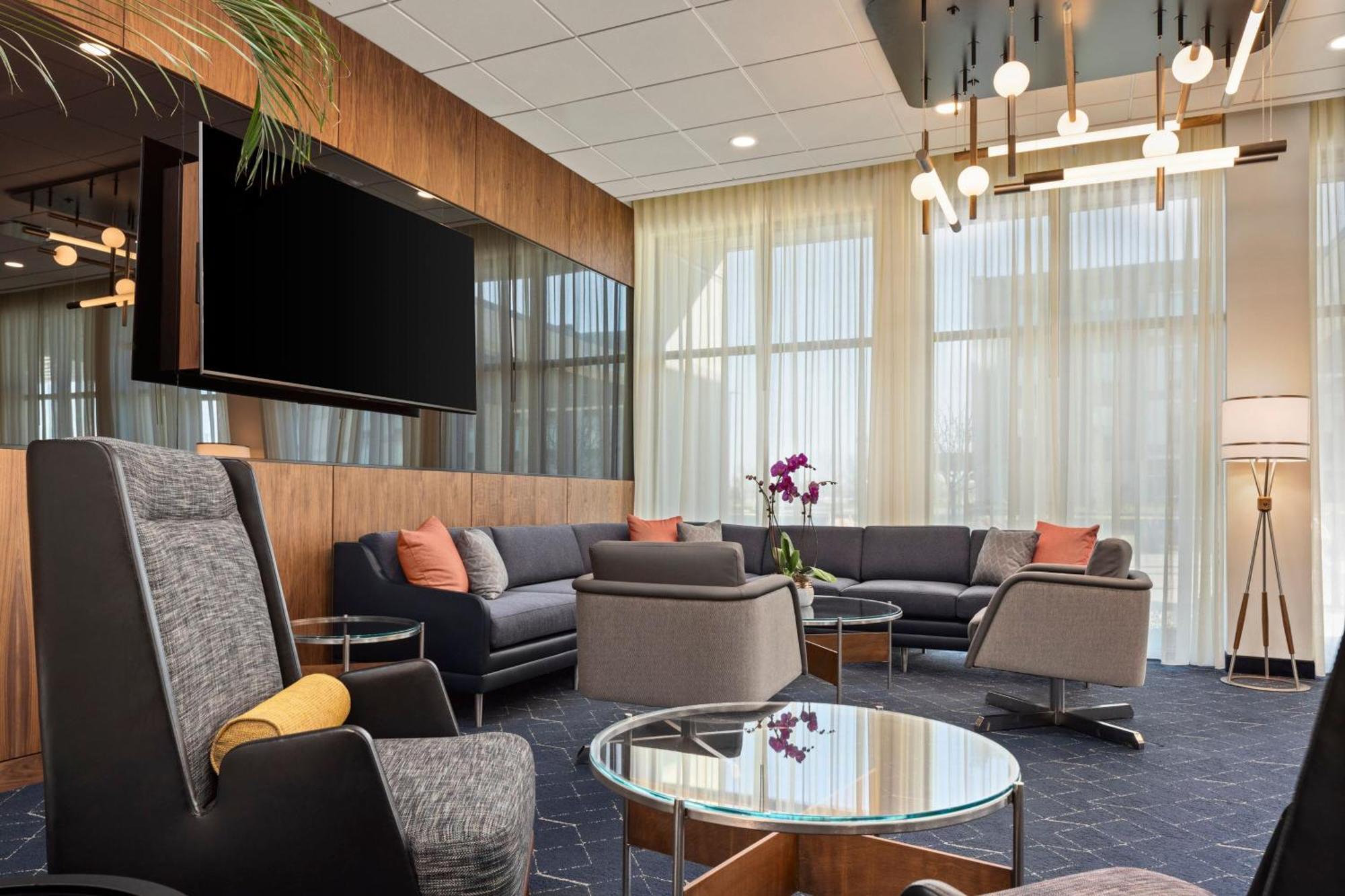 Courtyard By Marriott Bettendorf Dış mekan fotoğraf